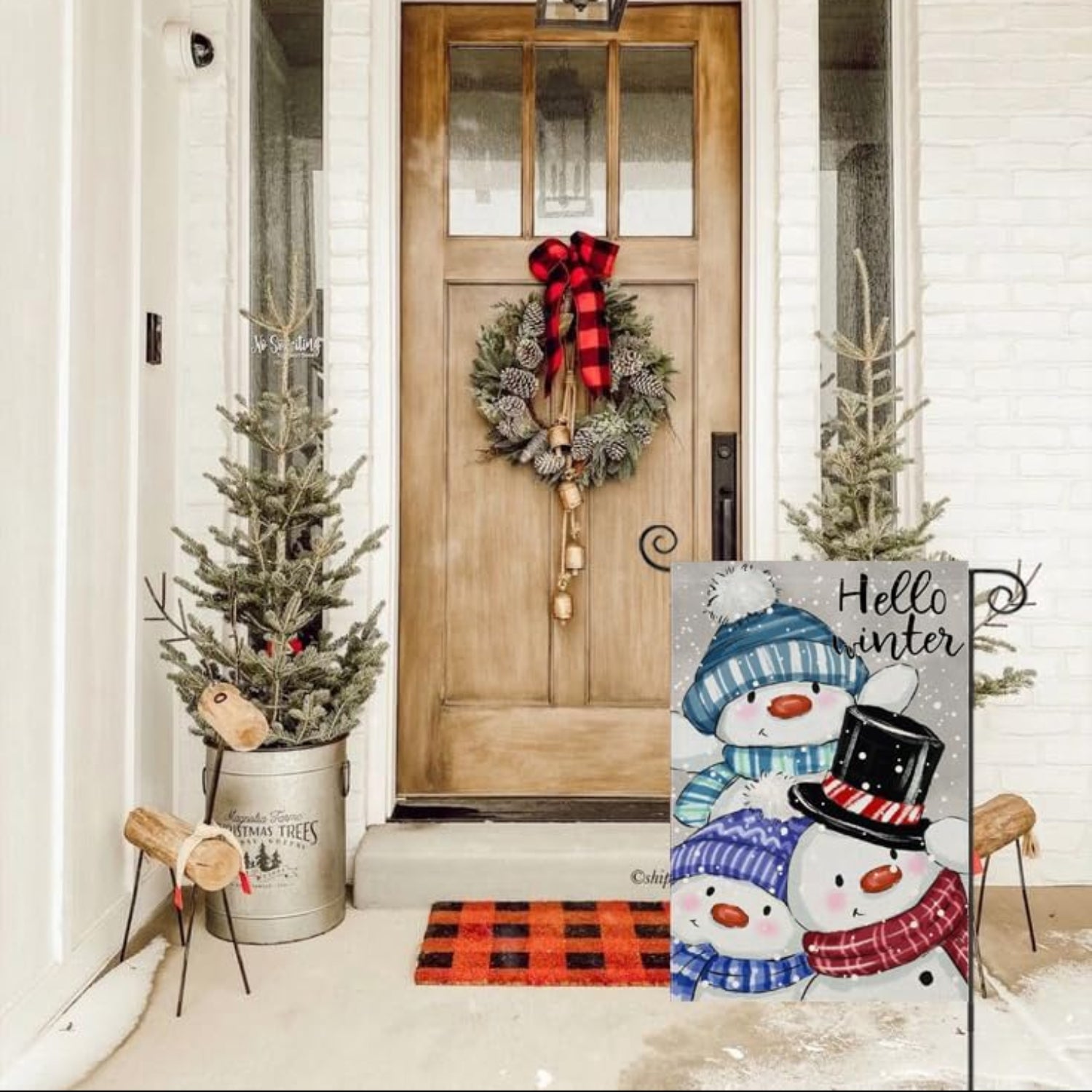 Snowman Printed Flag For Winter Decoration size and scale reference for 90x150cm display