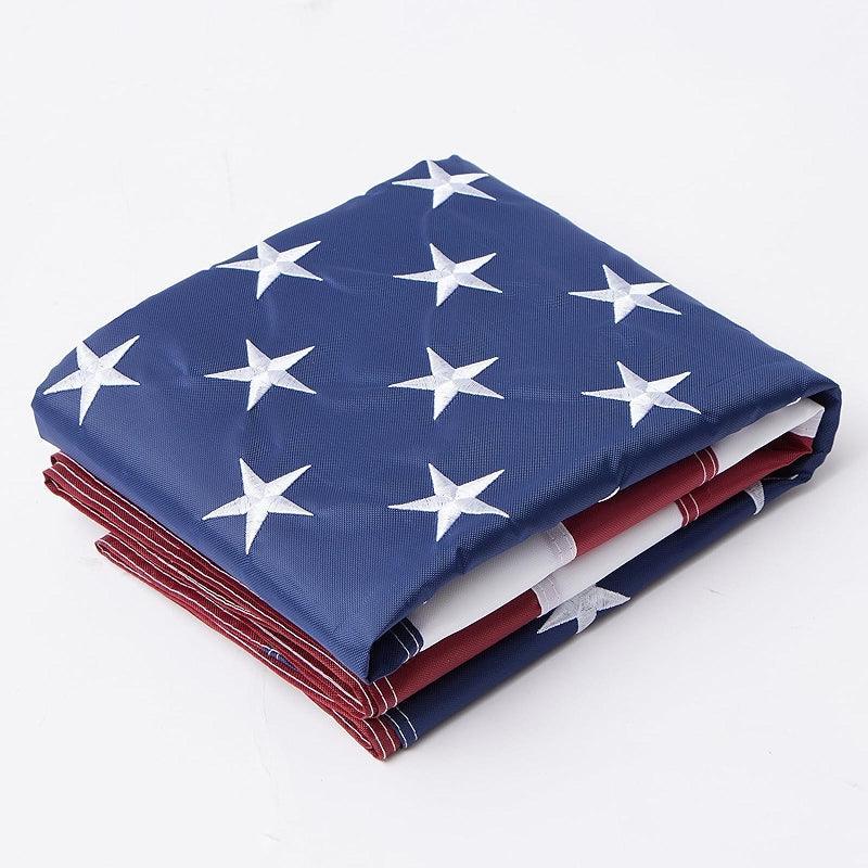 Heavy Duty USA Flag – Water Resistant and Resistant for All-Weather-Globe Flags
