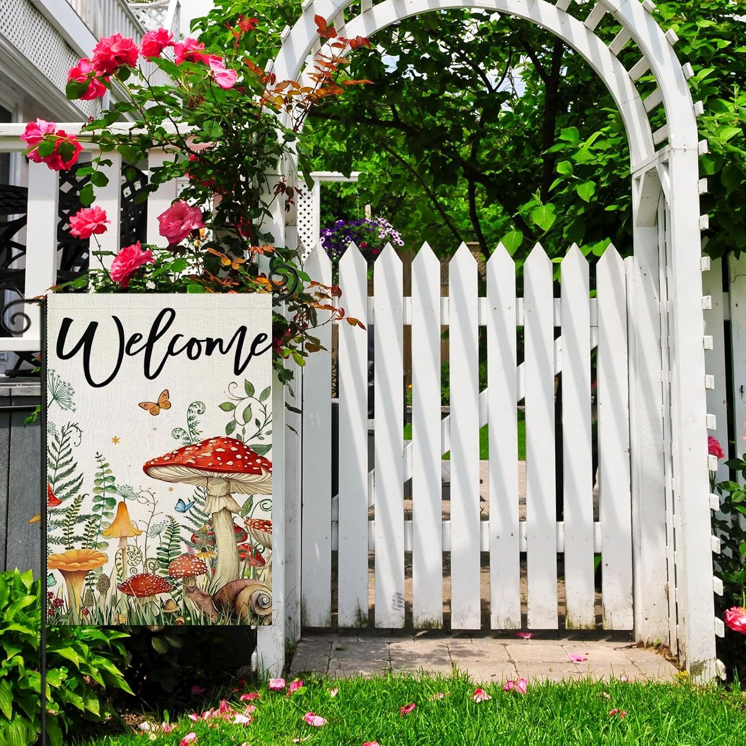 Seasonal Mushrooms Holiday Themed Flag Banner For Yard Decor-Globe Flags