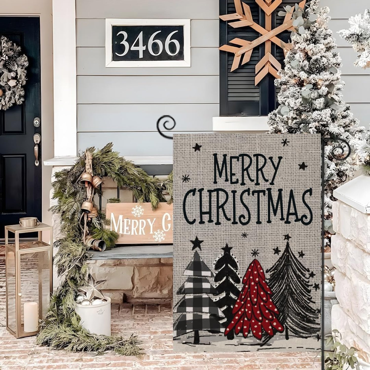 Outdoor Holiday Decoration Rustic Christmas Tree Flag-Globe Flags