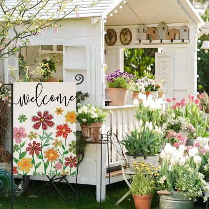 Spring Flowers Designed Welcome Banner-Globe Flags