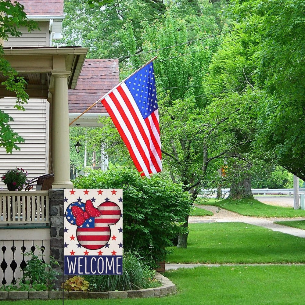 Patriotic Printed Stars Garden Flag - close-up of fabric and stitching detail