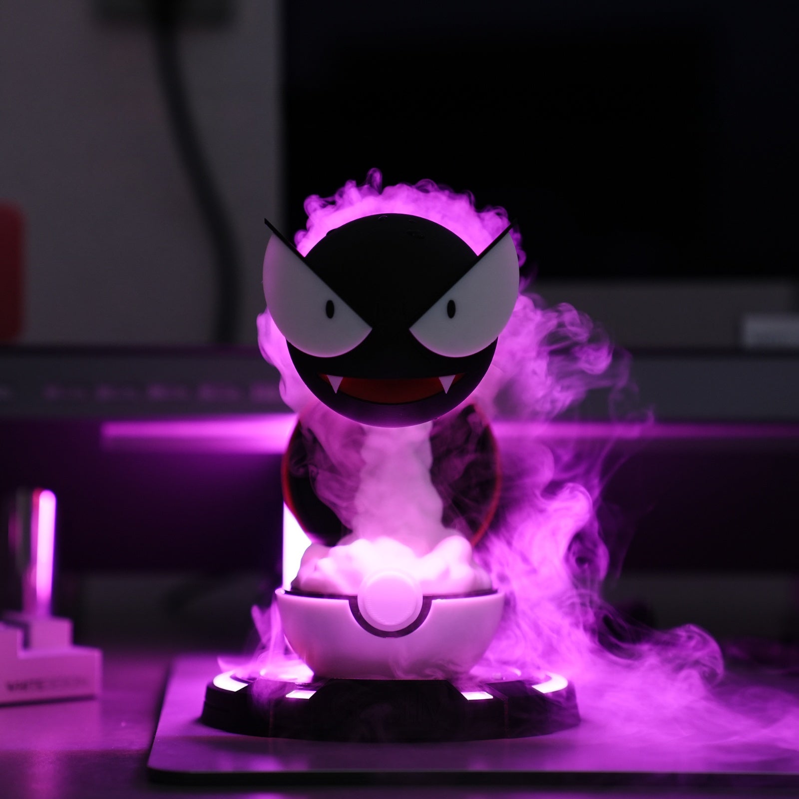Compact Gastly Themed Mist Humidifier - Octopus Mood Toy
