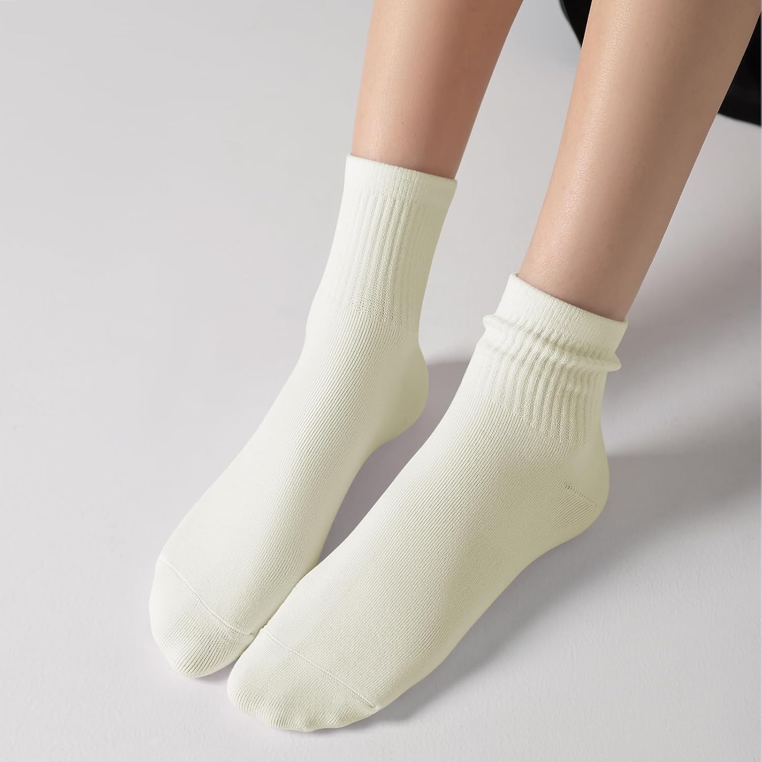 Casual Soft Crew Pack Of 6 Socks For WomenCasual Soft Crew Pack Of 6 Socks For Women - Image 5