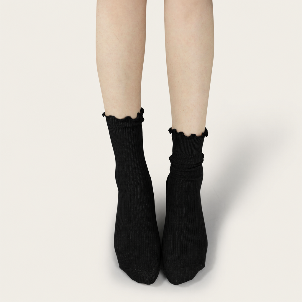 Ruffle Athletic Lightweight Crew Socks For Women