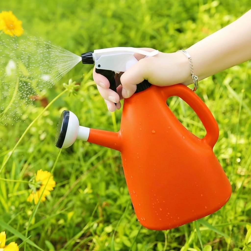 Multifunctional Garden Watering Can With Manual Sprayer For Plants