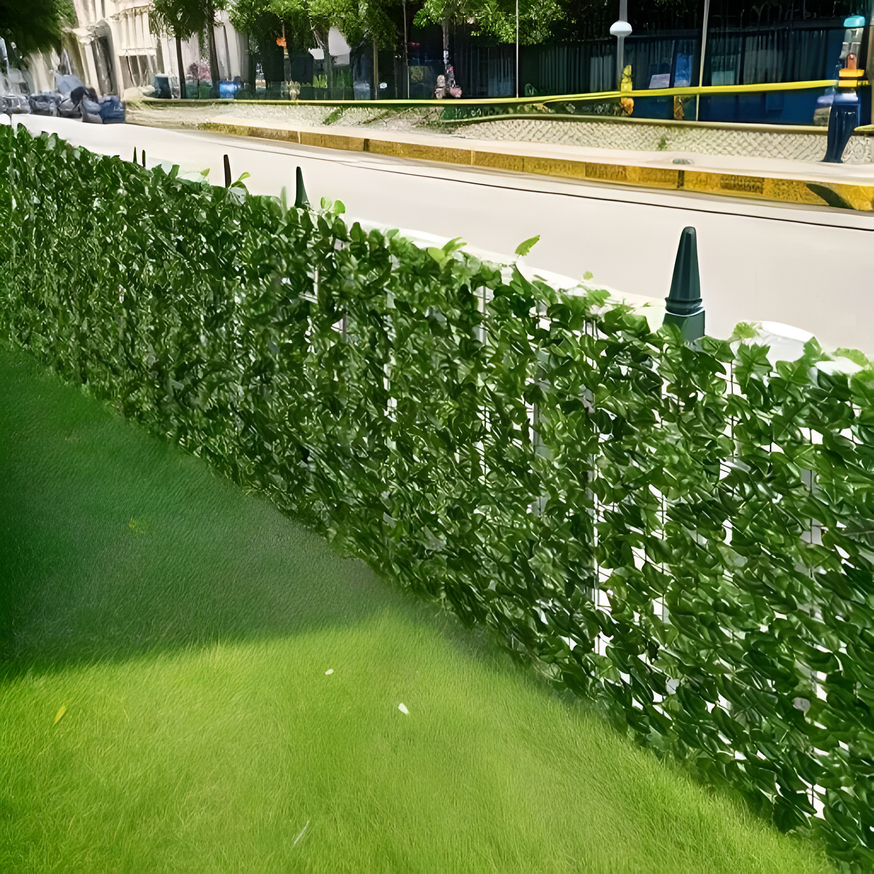 1pc Expandable Artificial Evergreen Ivy Privacy Screen - Plastic Vine Leaf Panel, Suitable For Artificial Green Wall, Outdoor Garden, Patio, Balcony Decor, Multifunctional Green Hedge Decor, Applicable For Mother's Day