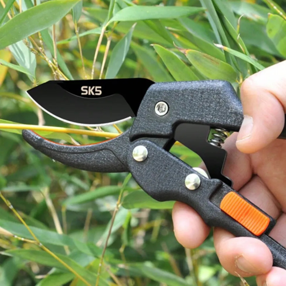 Minimalist Stainless Steel Gardening Pruning Shears For Plant Branches