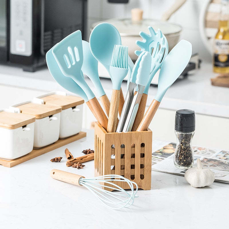 Silicone And Wood Kitchen Utensils 11 Peice Set With Storage Box