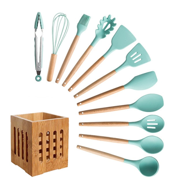 Silicone And Wood Kitchen Utensils 11 Peice Set With Storage BoxSilicone And Wood Kitchen Utensils 11 Peice Set With Storage Box - Image 15