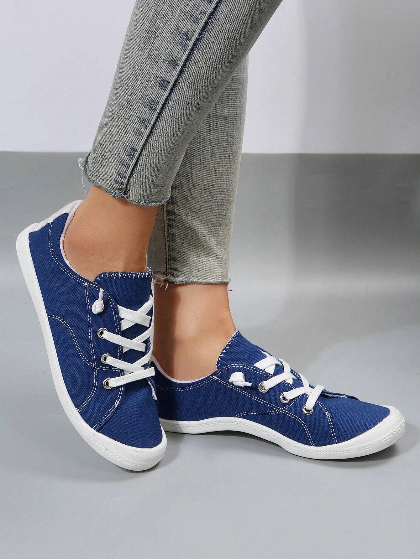 Lace Up Casual Sneakers-Comfy Garden Clogs