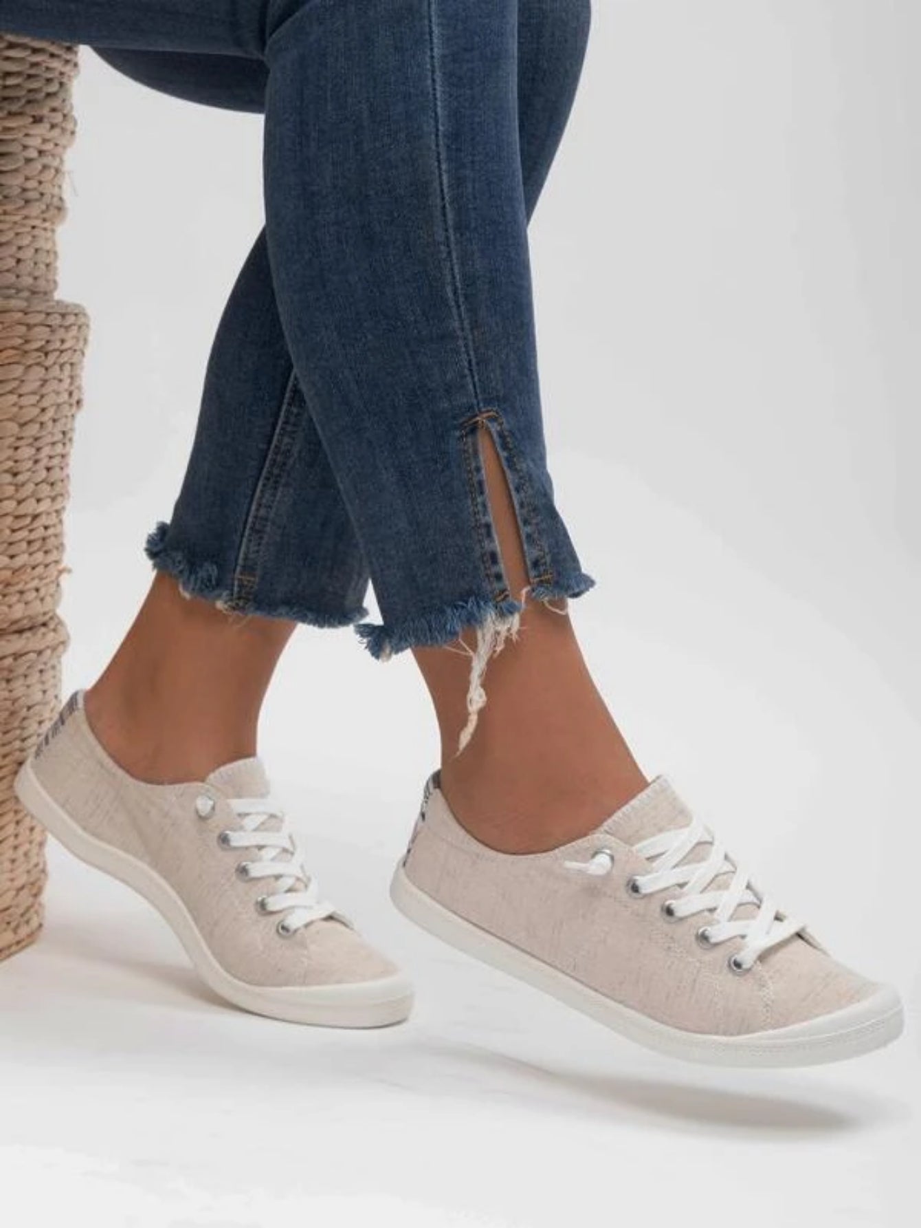 Lace Up Casual Sneakers-Comfy Garden Clogs