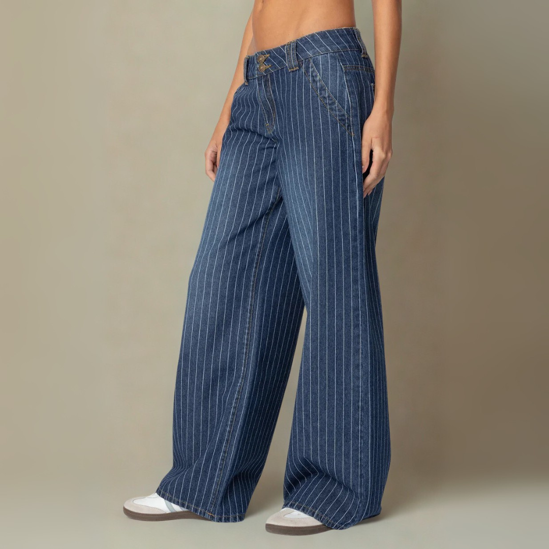 Low Rise Flared Jeans Stylish Stretch Denim with Retro Fit