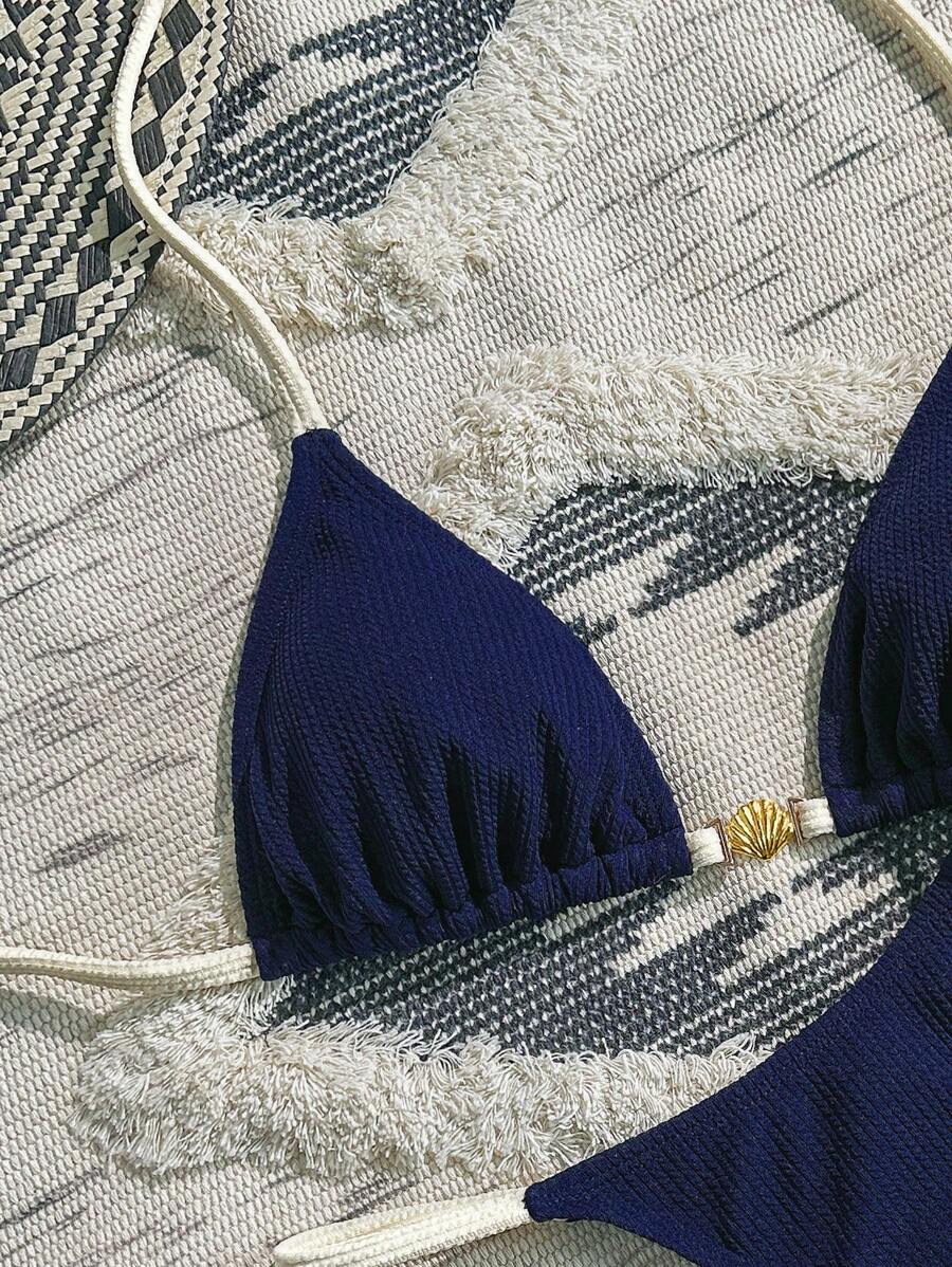 Swim Vcay 2pcs Women Casual Summer Beach Outfit Set - Textured Color Blocking Metal Shell Embellished Sexy Triangle Cup Bikini Set, Navy Blue And White Bikini
