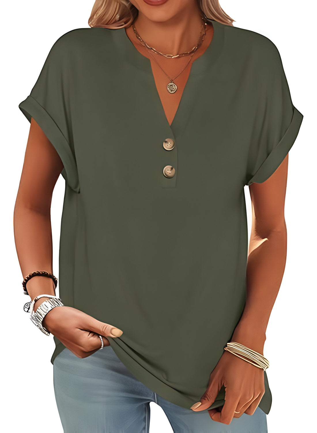 Casual Short Sleeve Tops for Women in a Loose Fit