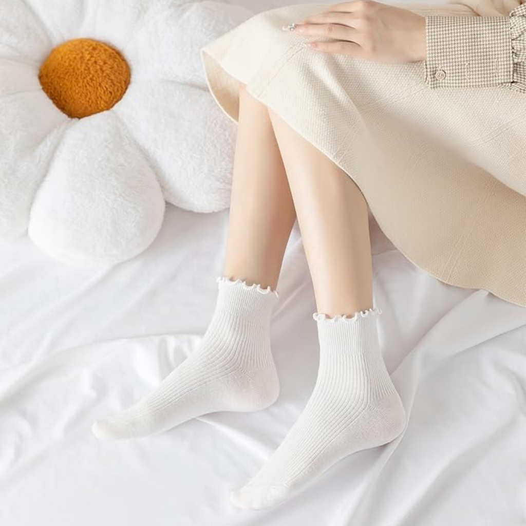 Pack Of 6 Women Ruffled Ankle Boot Socks