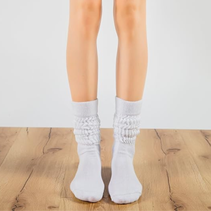 Women 2 Pairs of Slouch Scrunch Socks
