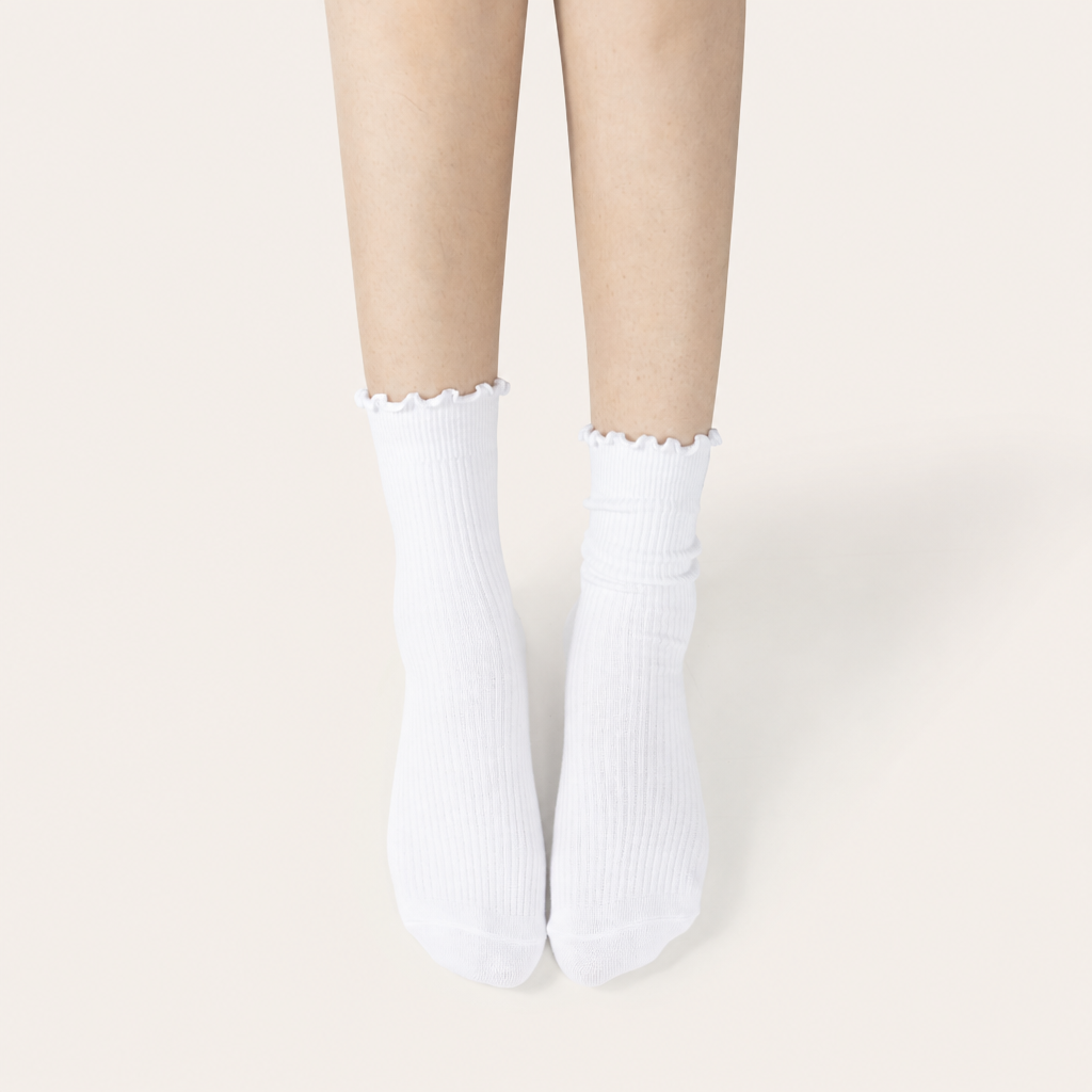 Ruffle Athletic Lightweight Crew Socks For Women