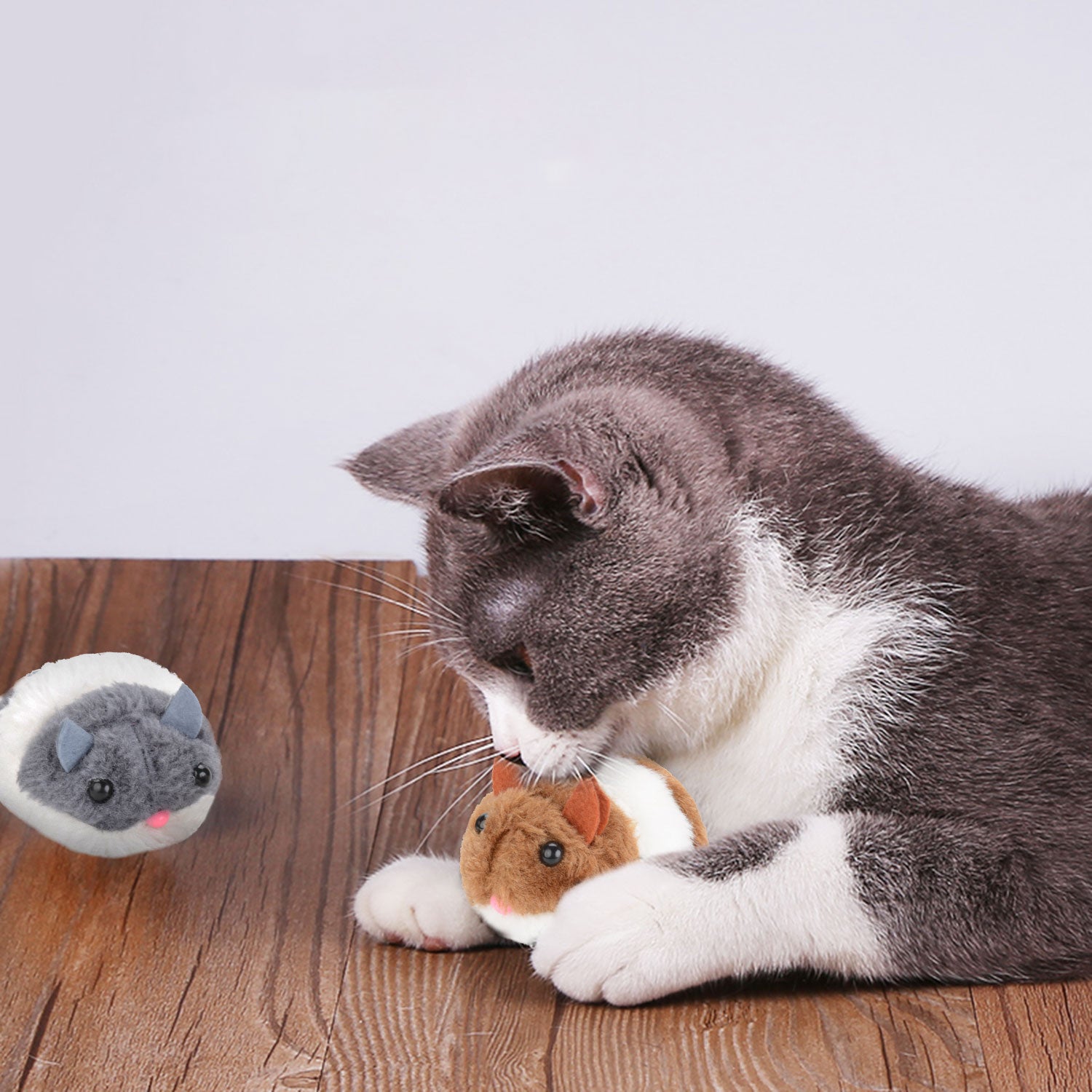 Mice-Shaped Vibrating Toy For Cats-Paw Print Pad