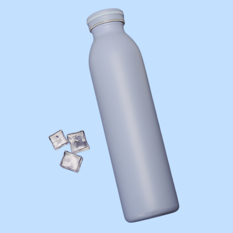 Stainless steel double-layer insulated cup