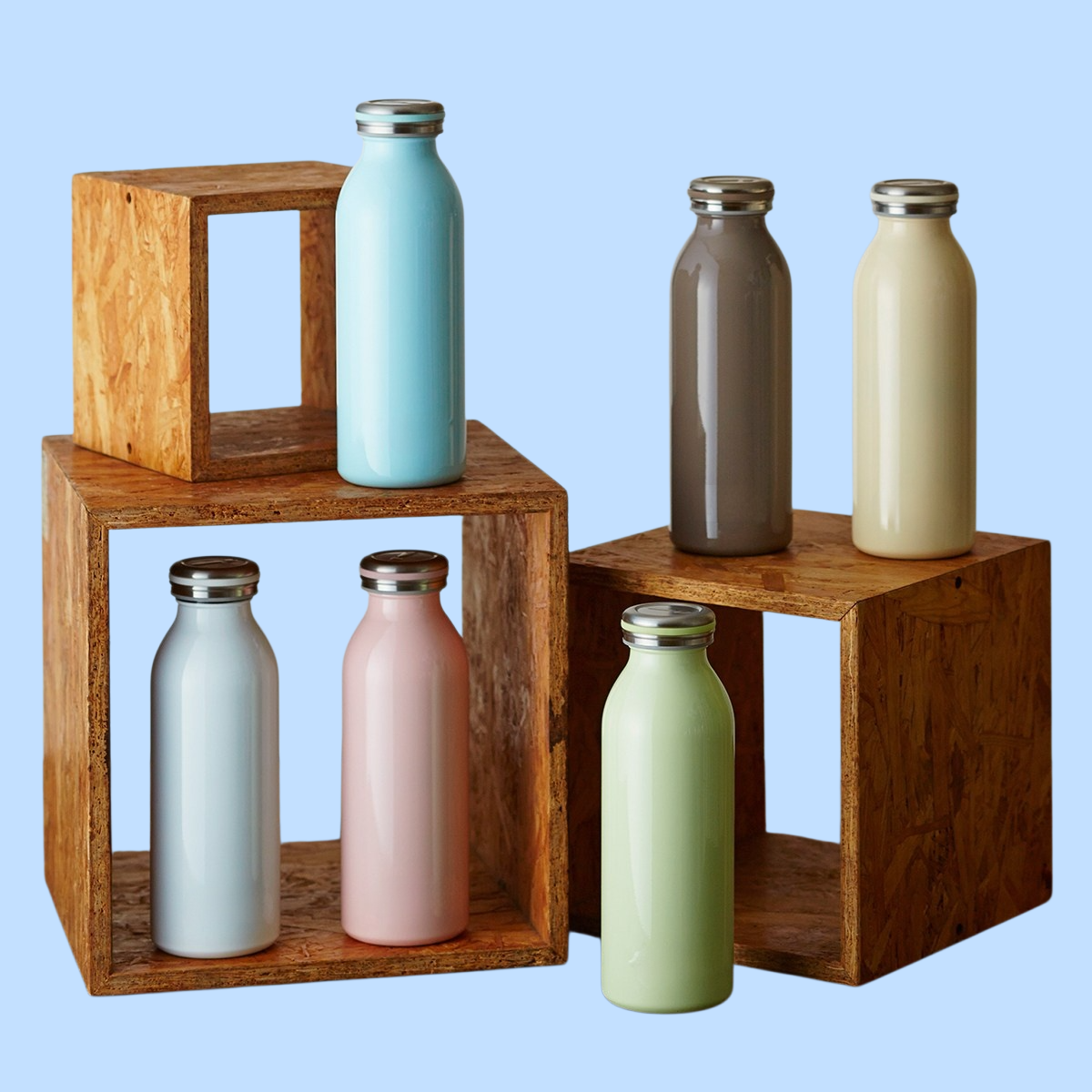 Stainless steel double-layer insulated cup