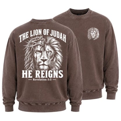 Washed Sweatshirt - The Lion of Judah – He Reigns