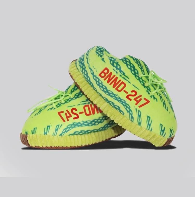 Comfortable Plush Sneaker Slippers – Cozy and Trendy ComfortComfortable Plush Sneaker Slippers – Cozy and Trendy Comfort - Image 31