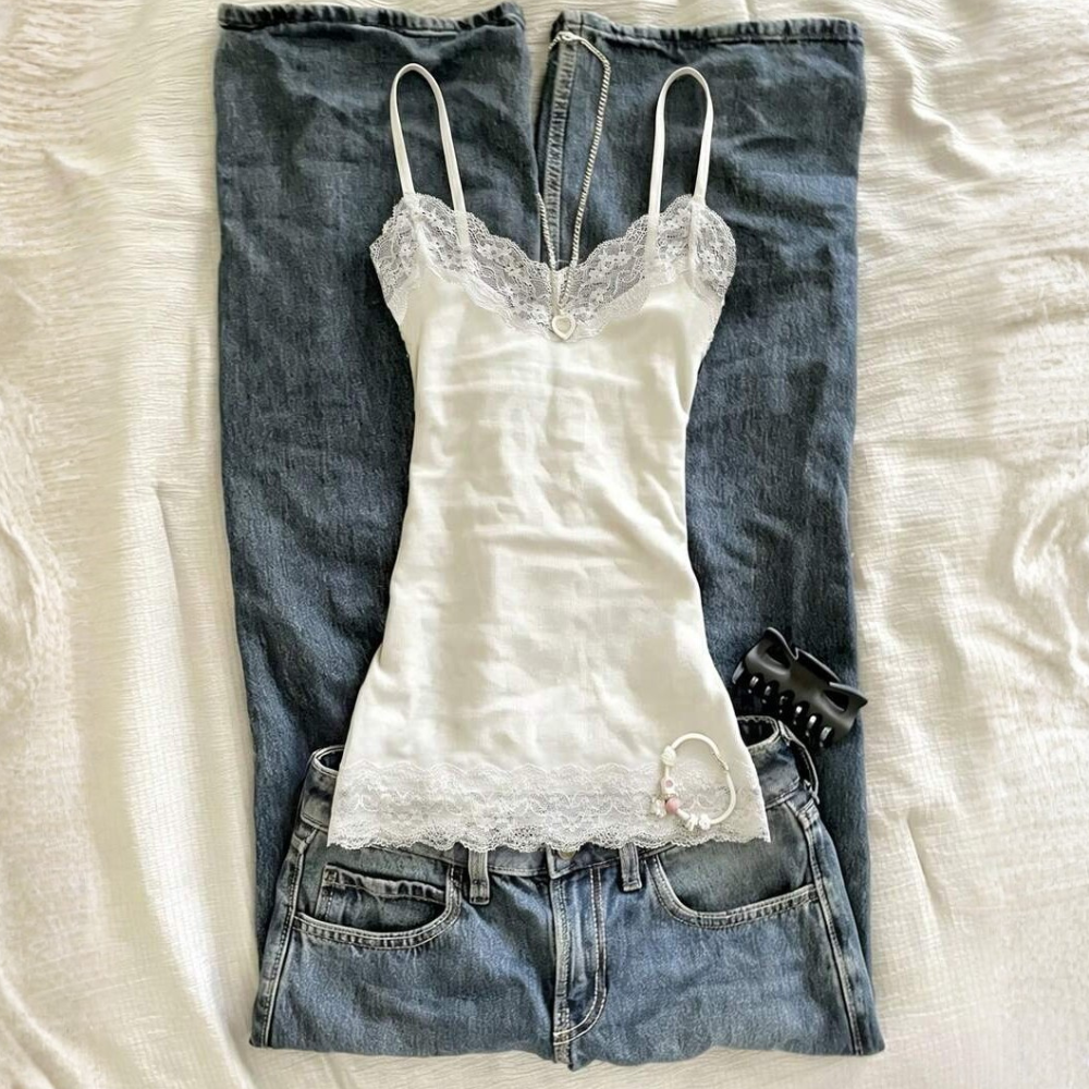 Casual Slim Fit Contrast Lace Camisole For Women