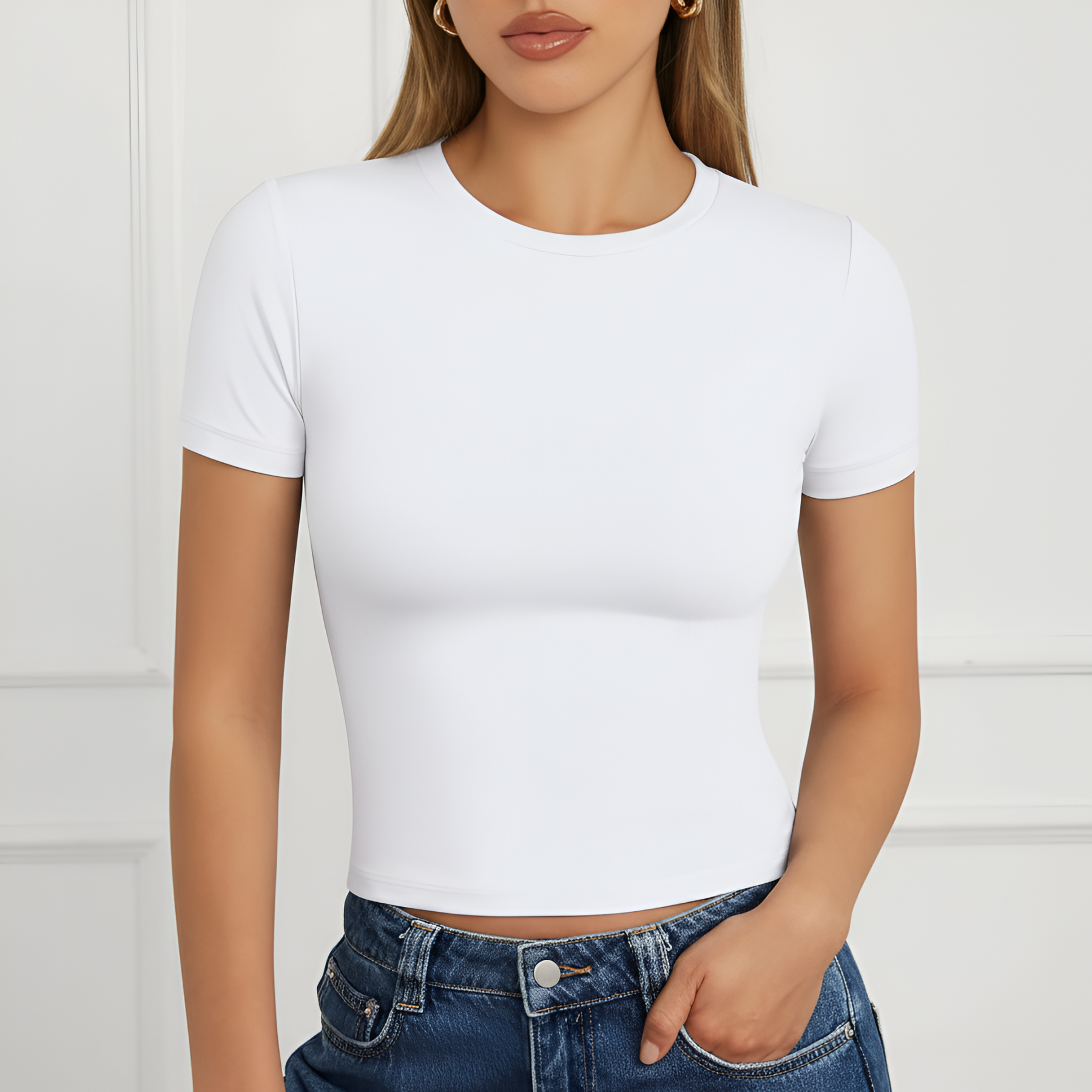 Short Sleeve Crop Top With Slim Fit Design For Workout For Women
