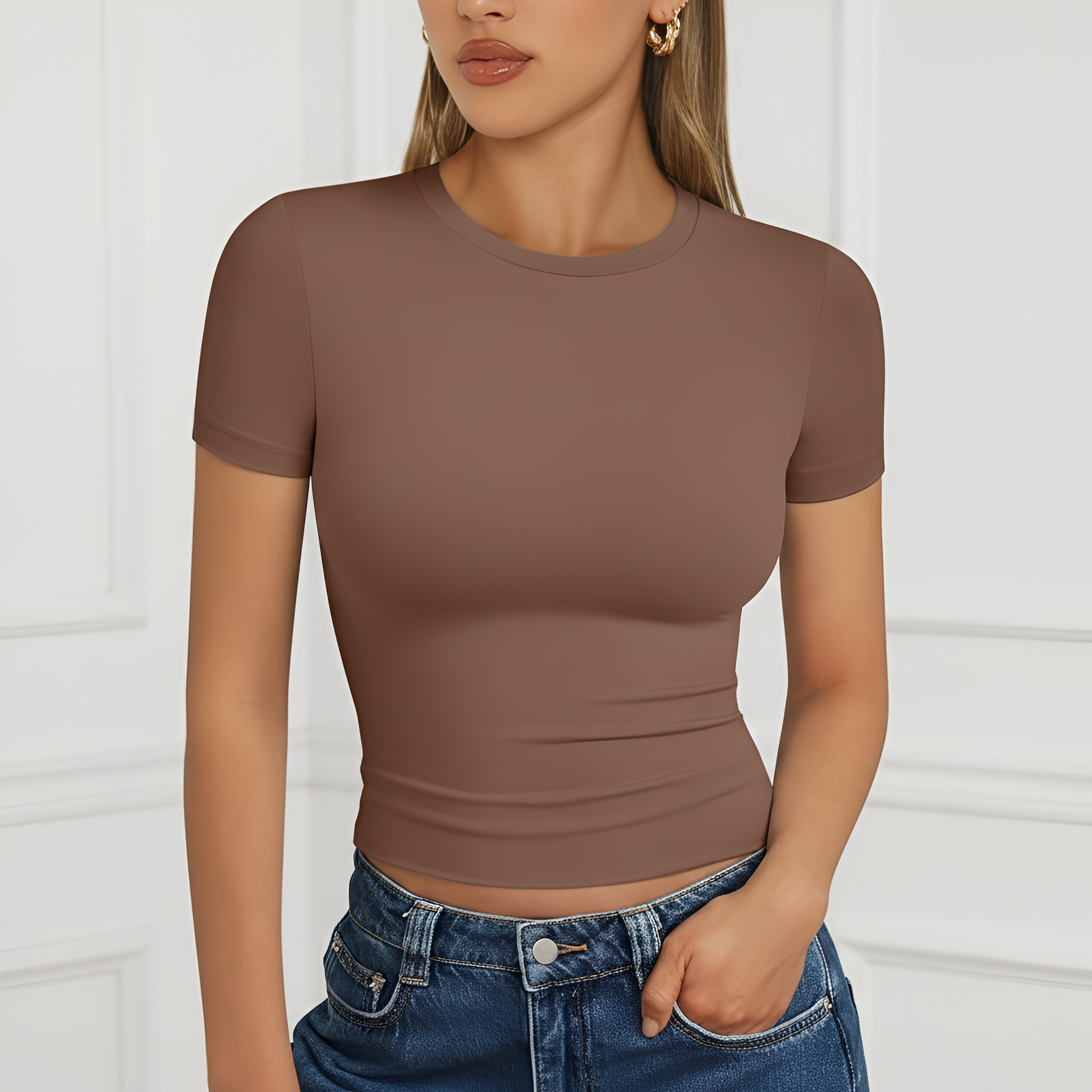 Short Sleeve Crop Top With Slim Fit Design For Workout For Women