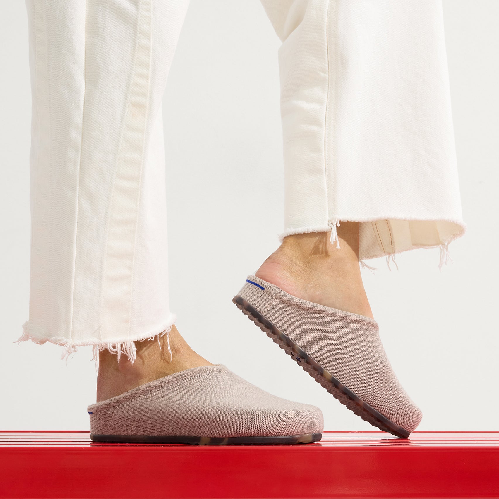 Lightweight Sustainable Slip On Comfort Clogs For Women