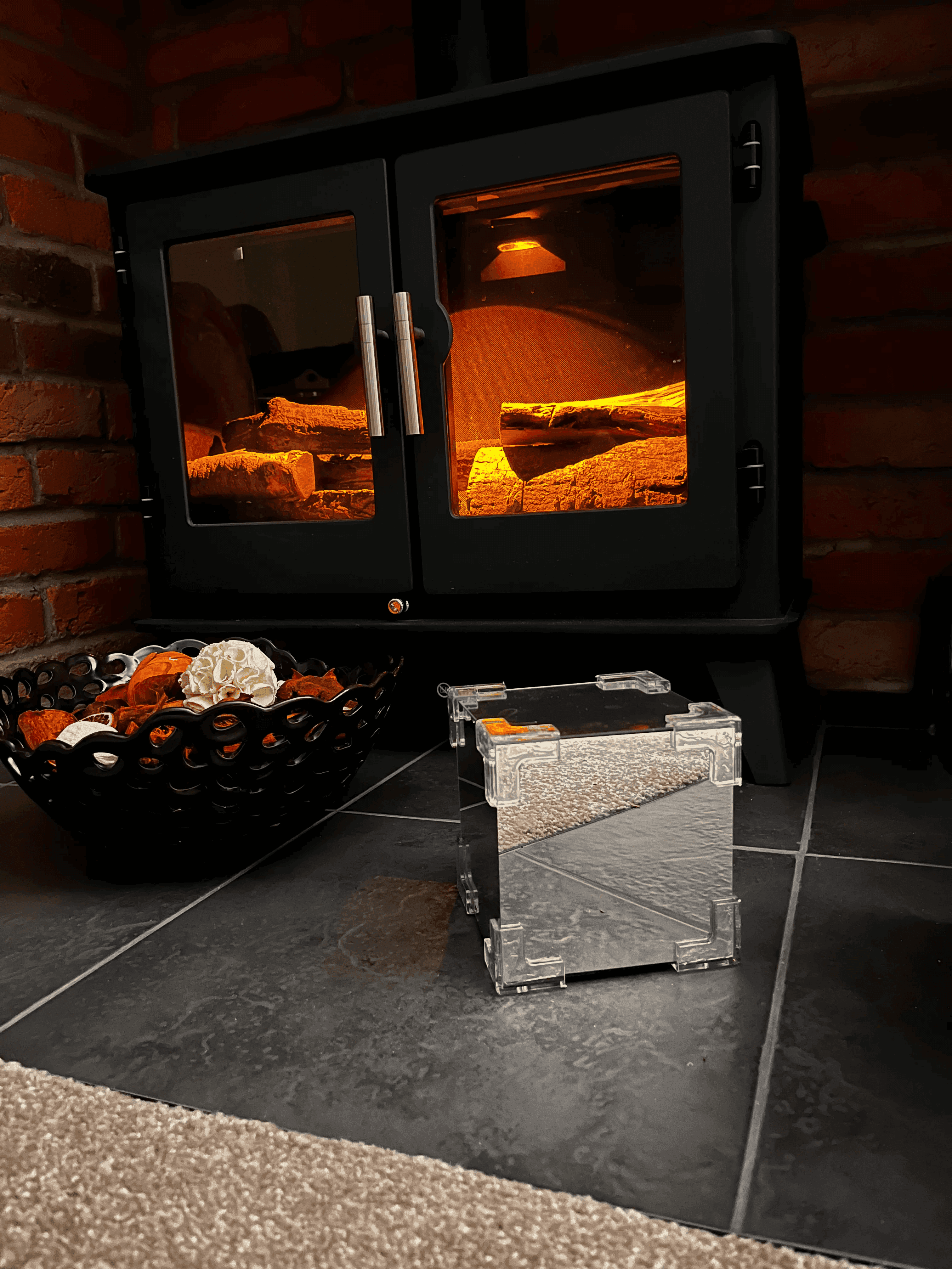 Eternal Bloom Infinity Cube Floral Display Box - Solar Flame Torch