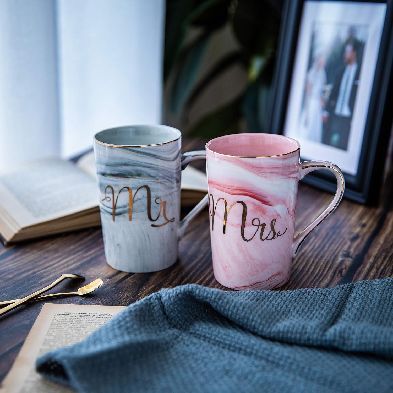 Mr and Mrs Ceramic Marble Coffee Mug Gift Set for Couples