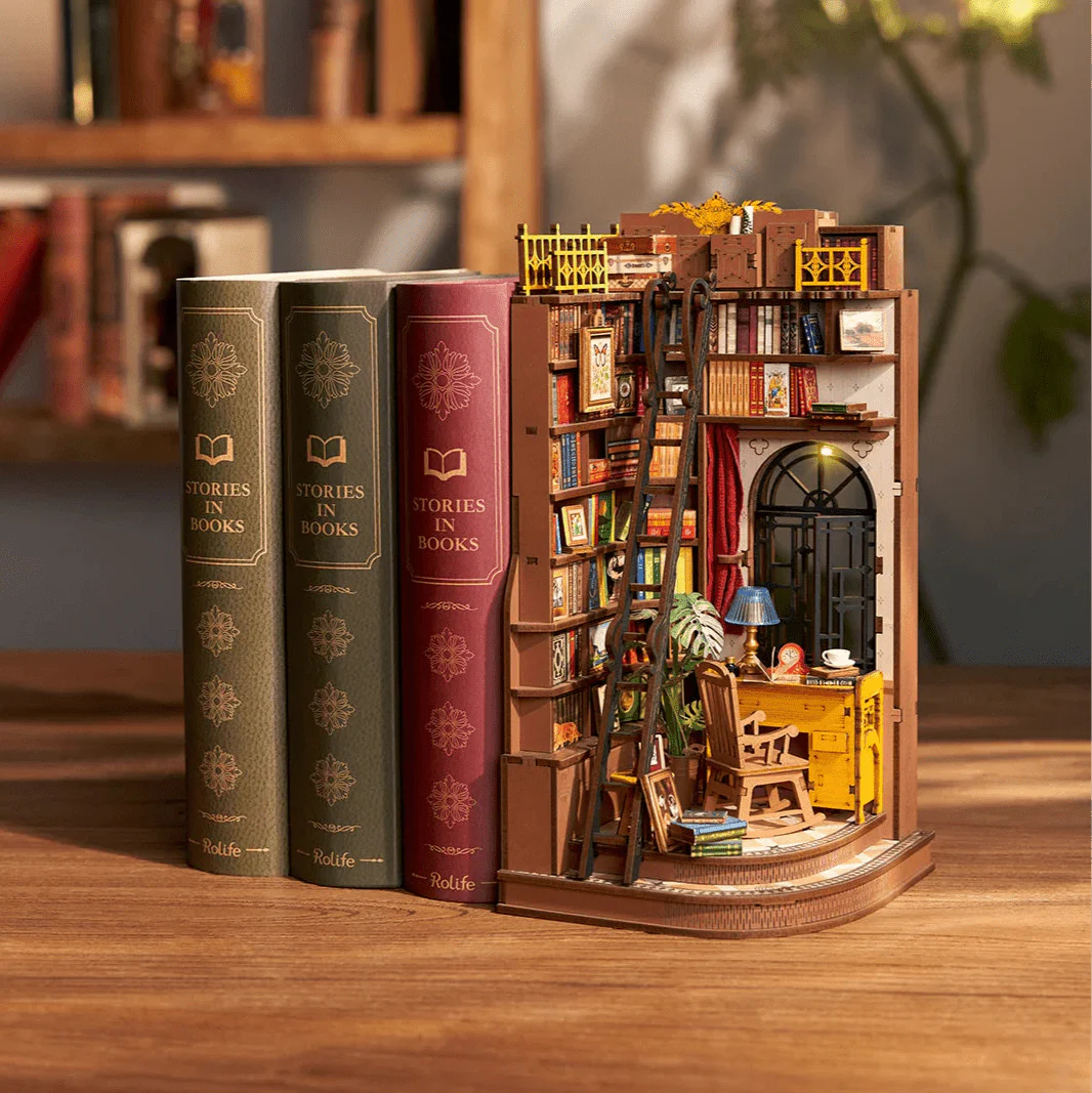 Silent Corner Study DIY Book Nook Kit