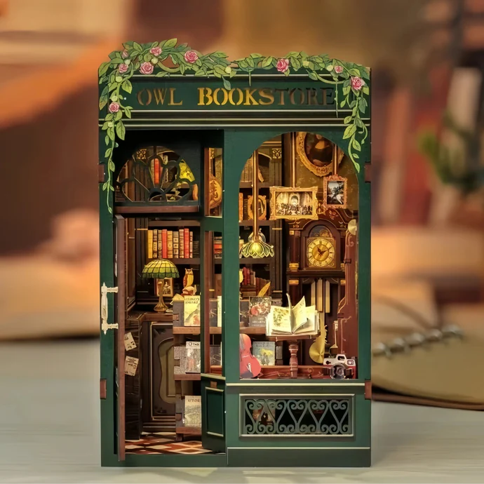 Owl Bookstore DIY Book Nook Kit