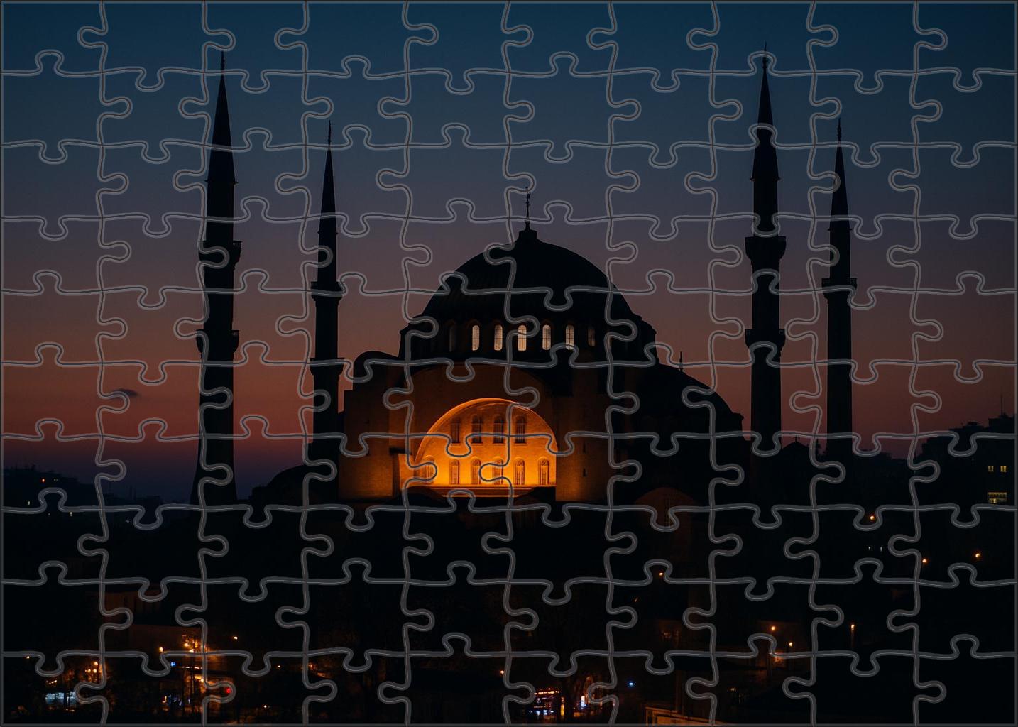 Hagia Sophia Located In Istanbul Turkey Recognized By 7783 Worldwide As A Historical Masterpiece Bridging Cultures Easy Puzzles