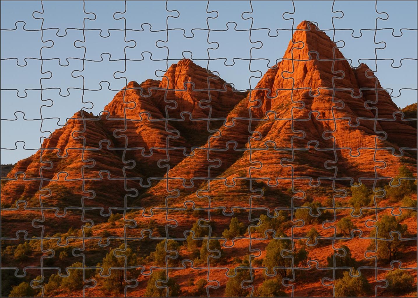 Crimson Ridge Highlands 200 Piece Puzzle