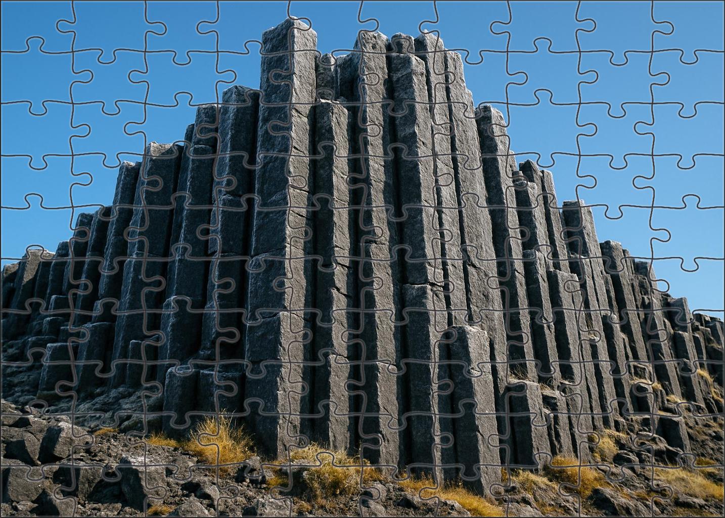 Frozen Basalt Spires 500 Piece Puzzle