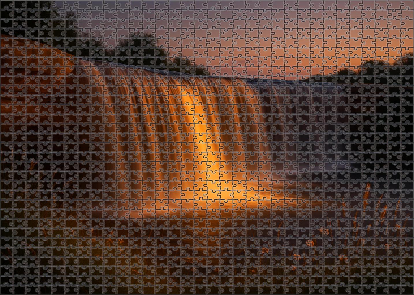Golden Hour Fanfall 100 Piece Puzzle