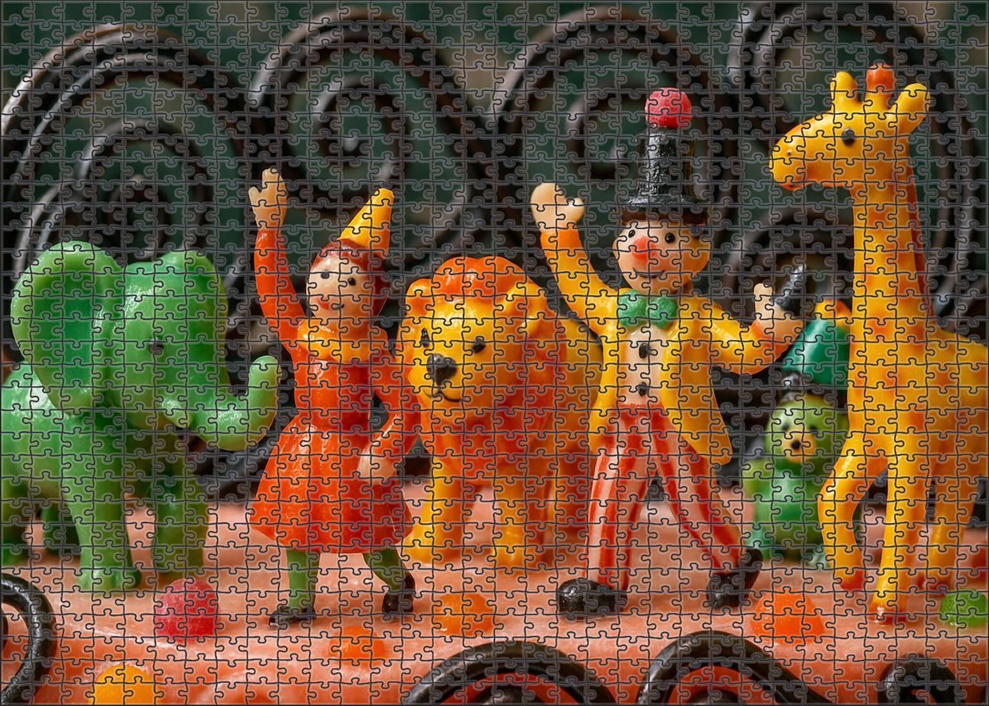 Marzipan Circus Parade 300 Piece Puzzle