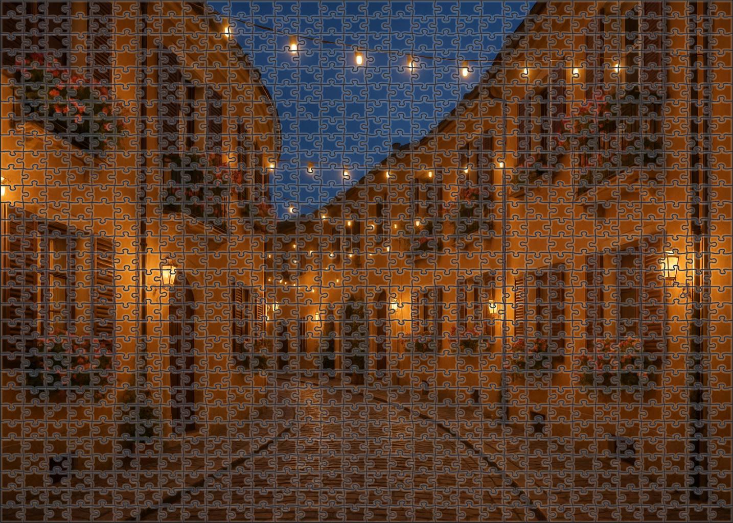 Citrine Crescent 1000 Piece Puzzle