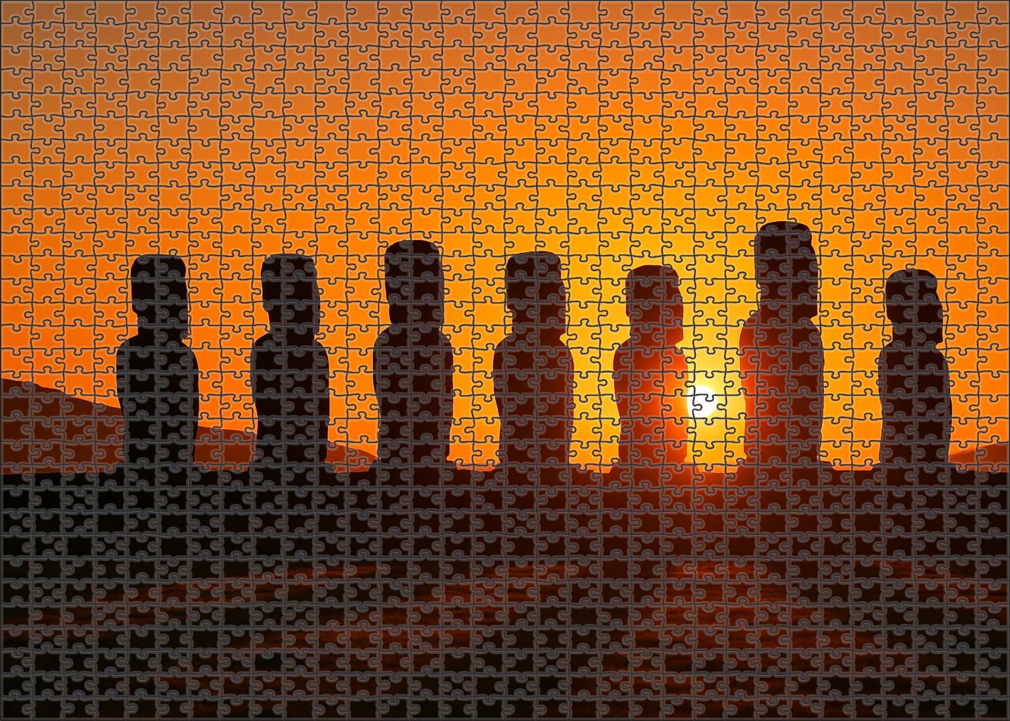 Moai Statues Easter Island Chile Identified By 5690 Worldwide As Enigmatic Stone Giants Of Polynesian Heritage Unique Puzzle Design