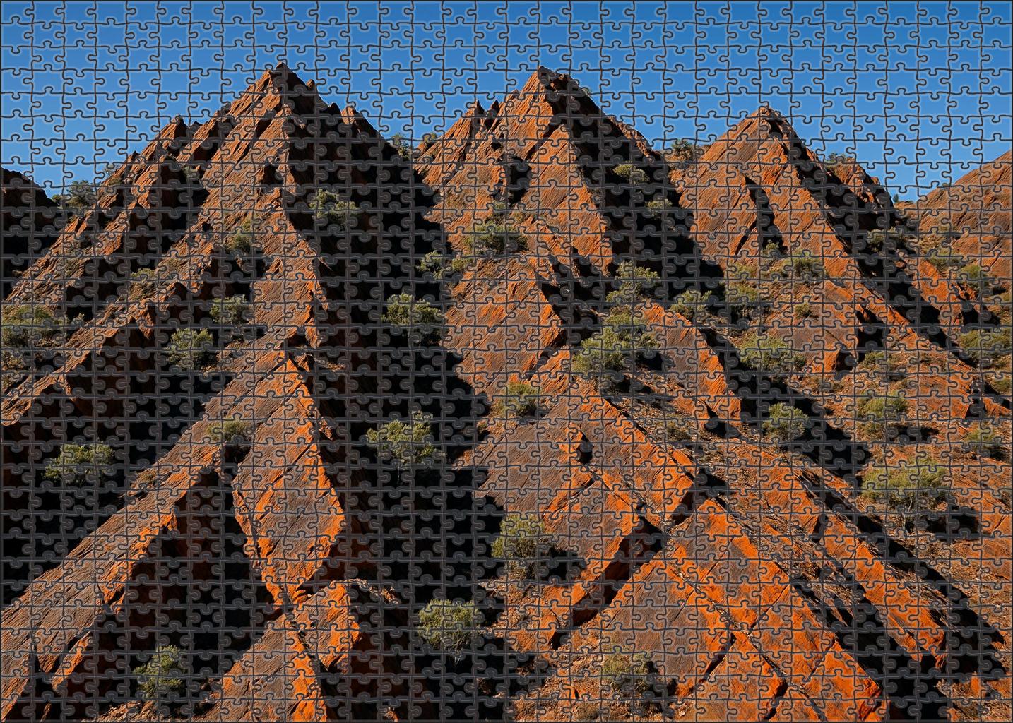 Iron Vein Crags 300 Piece Puzzle