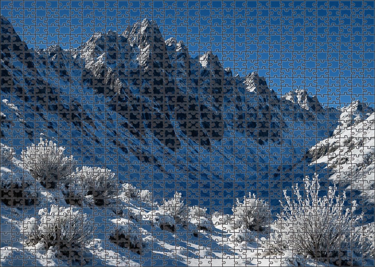 Craggy Snowy Ridge Premium Puzzle Pieces