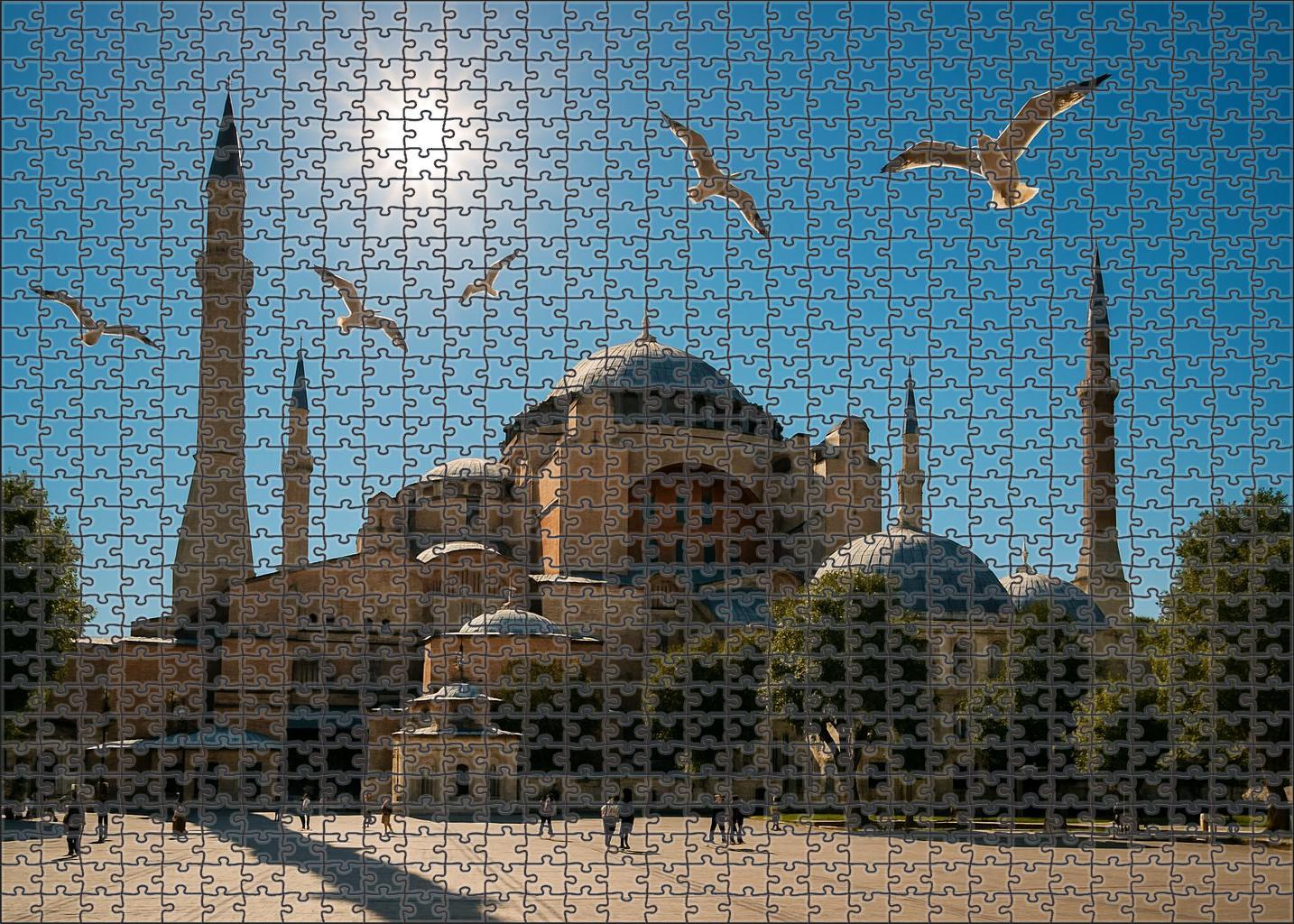 Hagia Sophia Located In Istanbul Turkey Recognized By 7492 Worldwide As A Historic Byzantine Masterpiece And Religious Symbol Easy Puzzles