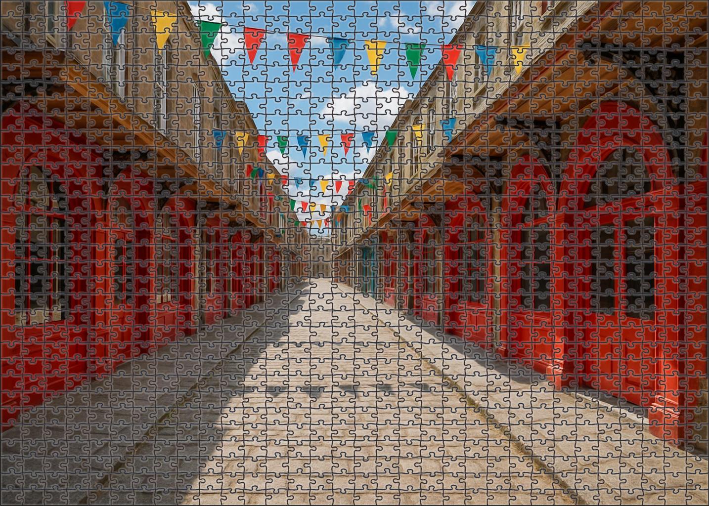 Crimson Archway Boulevard 200 Piece Puzzle