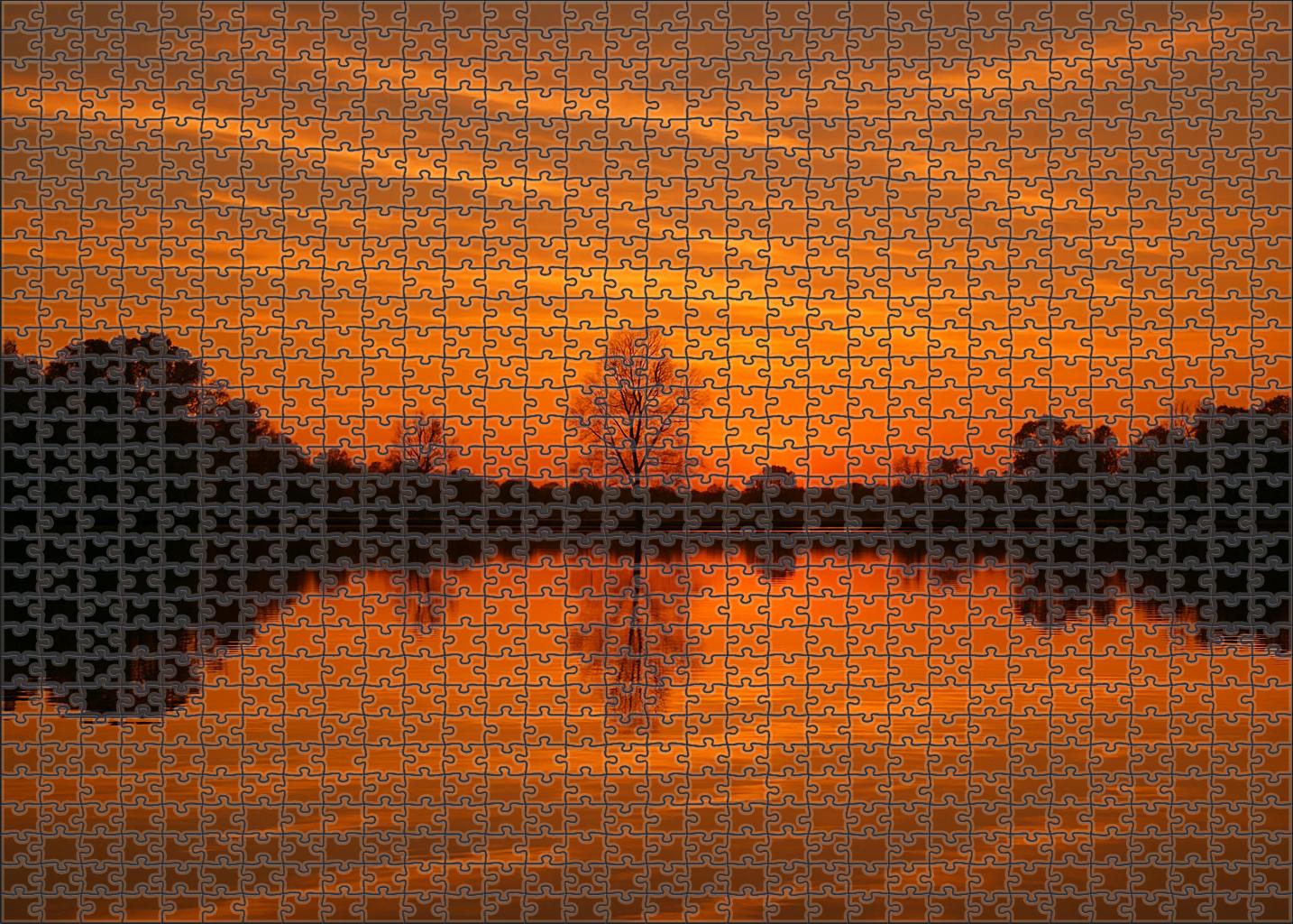 Soft Amber Reflections 500 Piece Puzzle
