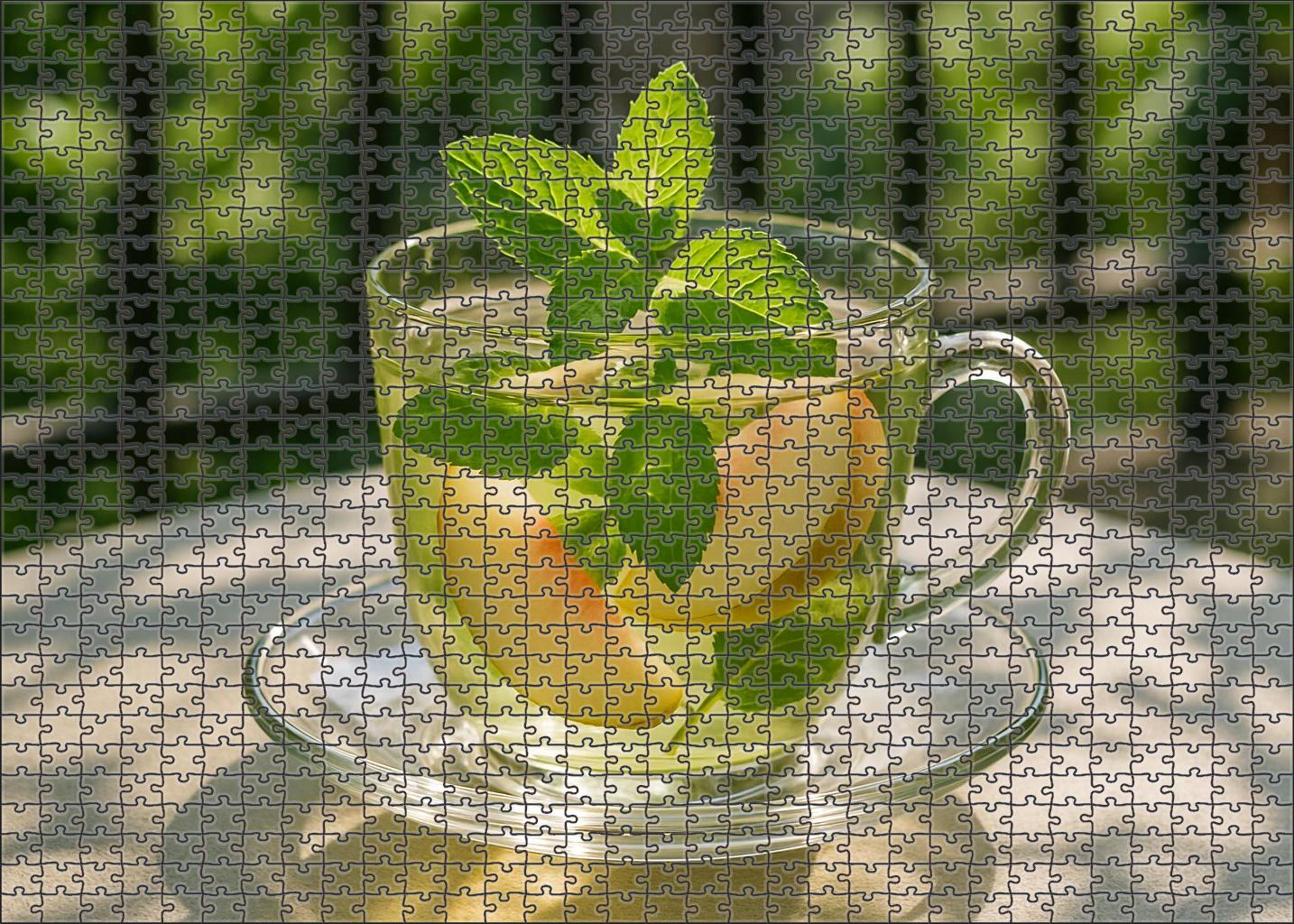 Frosted Petal Refreshing Green Tea With Mint And White Peach Essence 50 Piece Puzzle