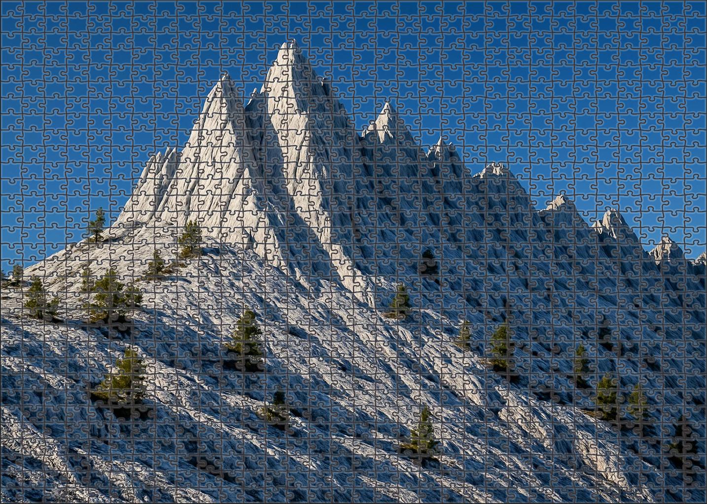 Ivory Ridge Outcrop 200 Piece Puzzle