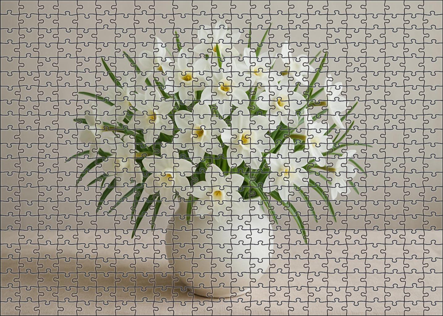 Ivory Elegance Vase Display Challenging Puzzles